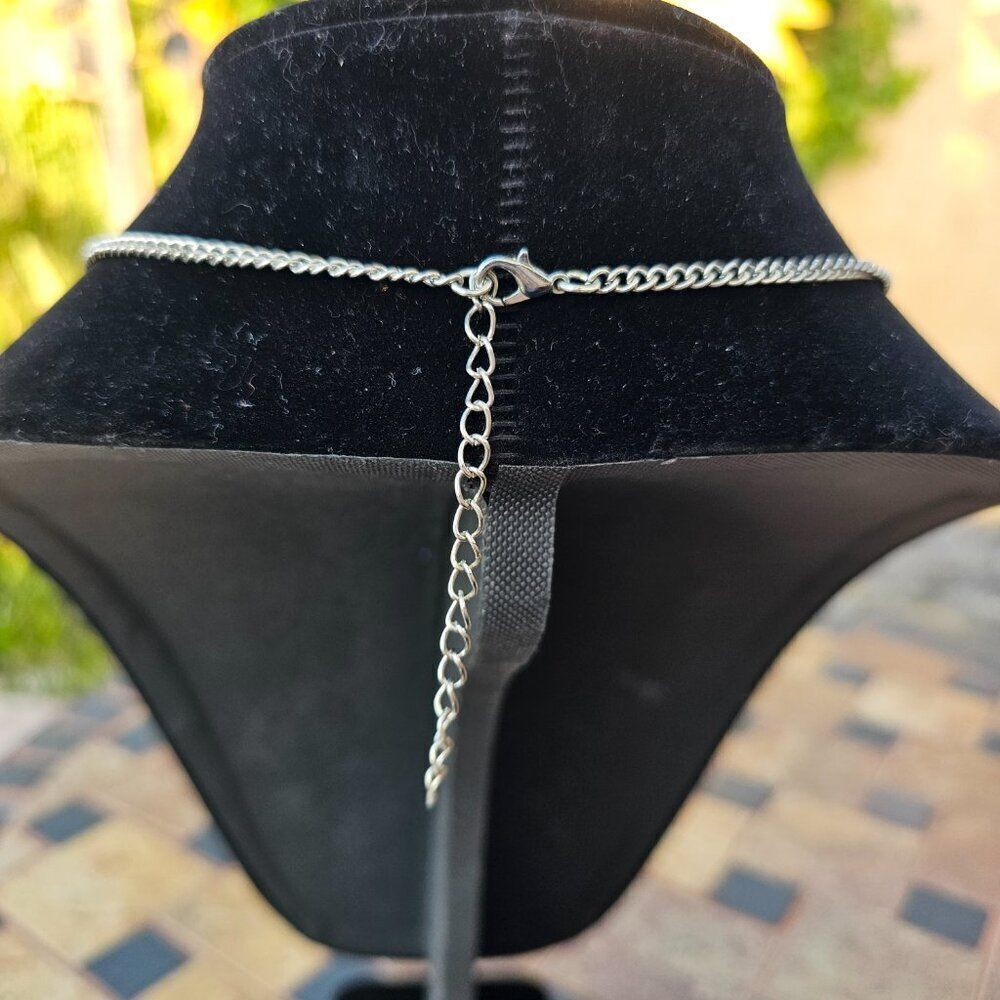 Vintage Y2K Silver Statement Necklace - Picture 2 of 2